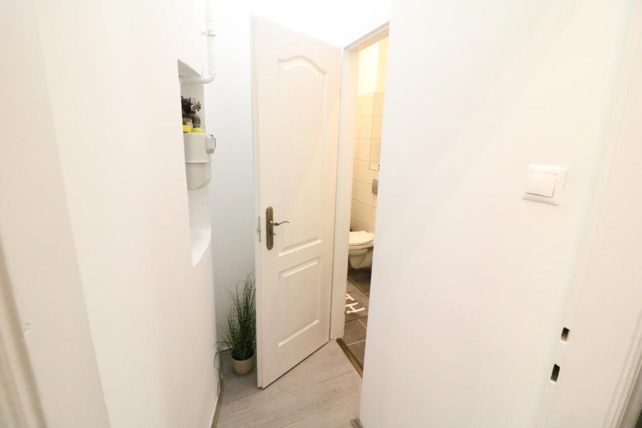 Real Apartments Wesselenyi IV บูดาเปสต์ ภายนอก รูปภาพ